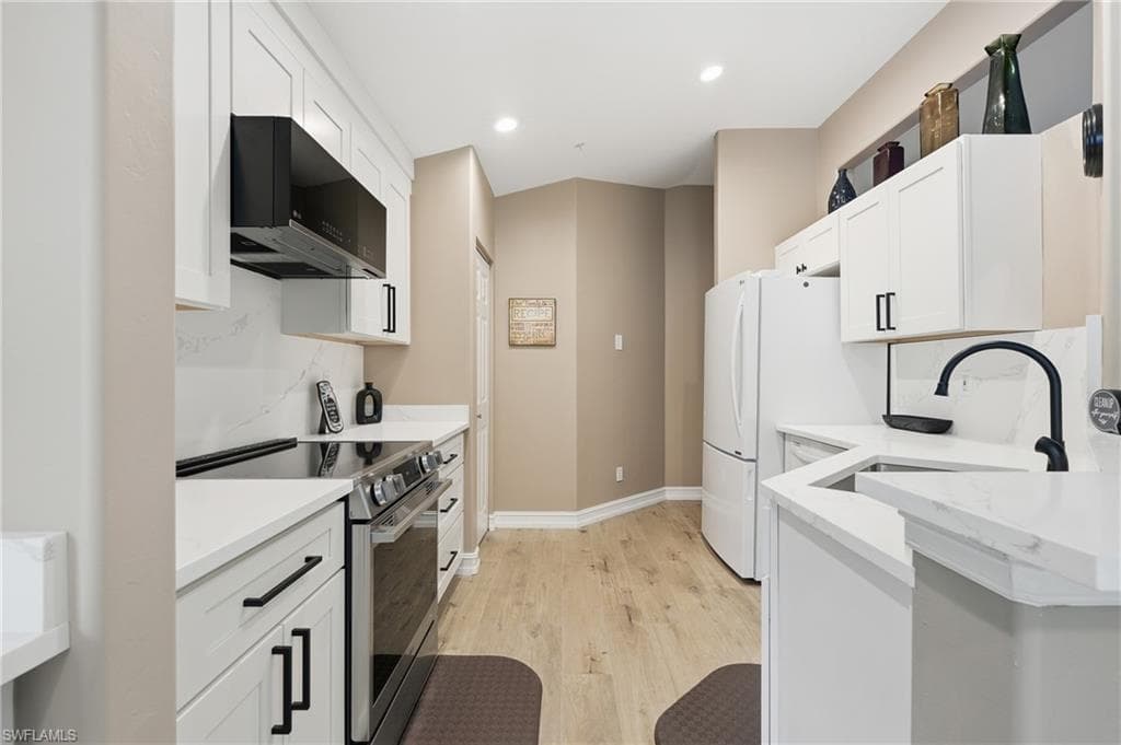 710 Tarpon Cove DR 203-6