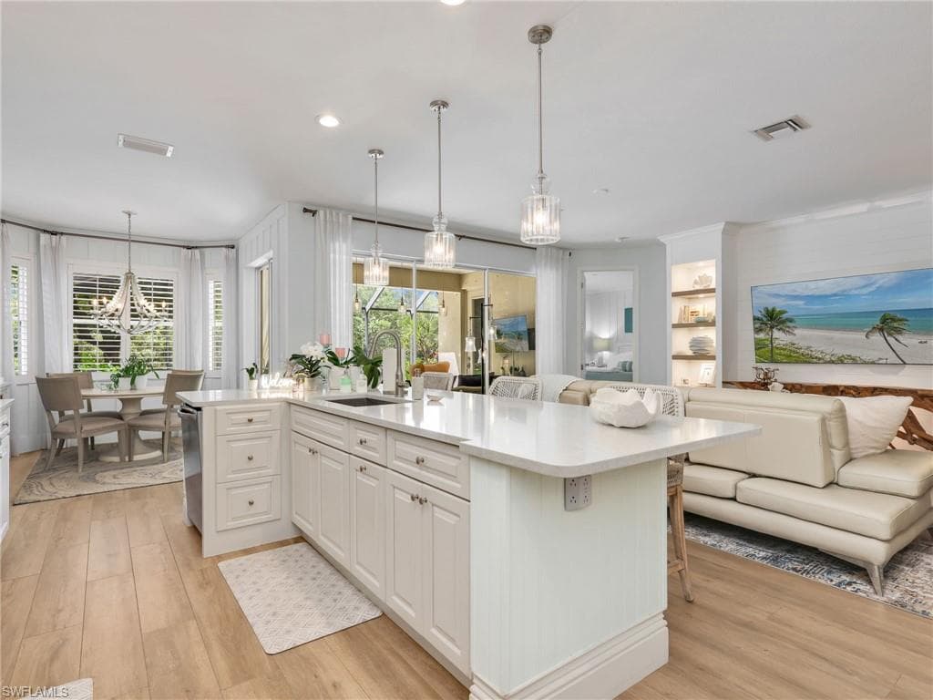 20504 Ardore LN-10