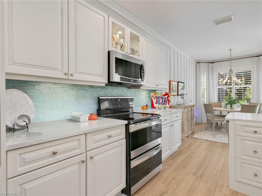 20504 Ardore LN-11