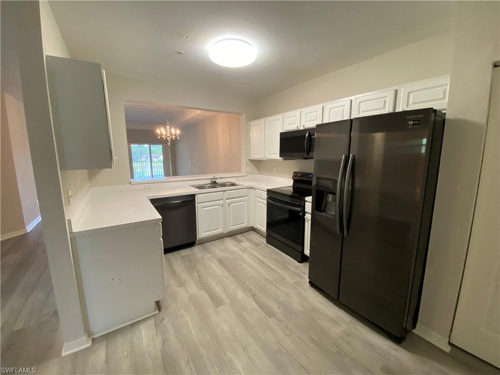 10010 Maddox LN 315-7