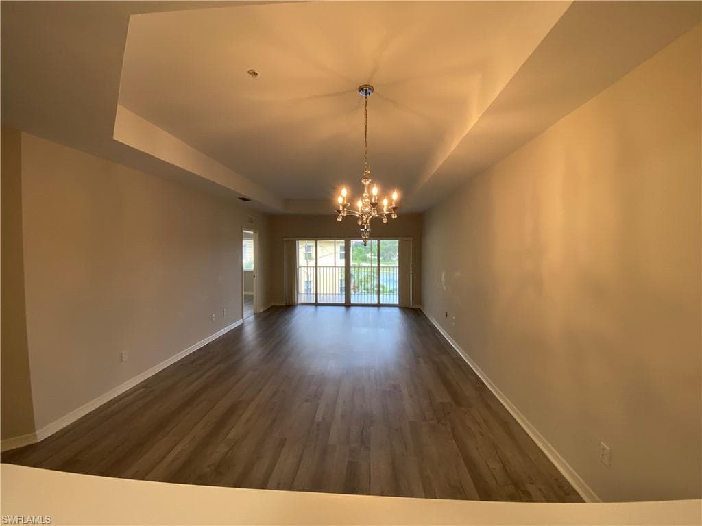 10010 Maddox LN 315-10