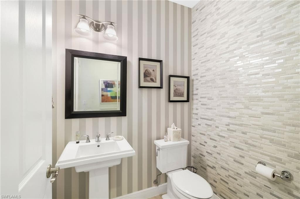 23452 Sanabria LOOP-37