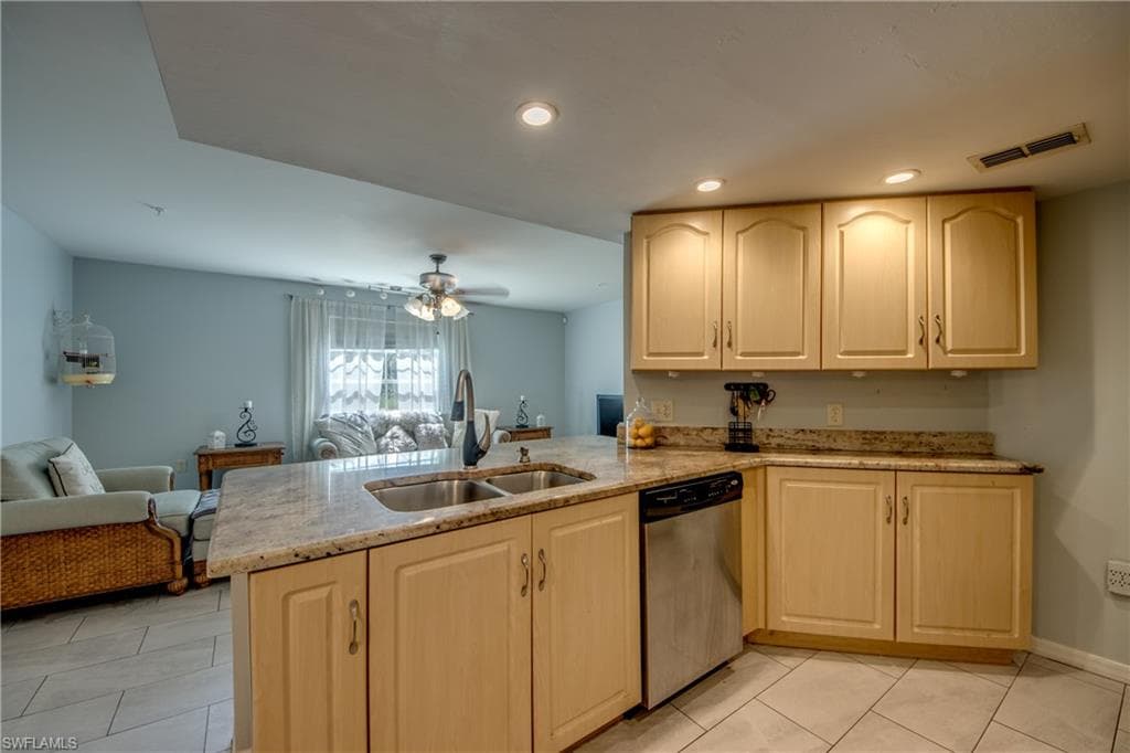 1761 Four Mile Cove PKWY 513-23