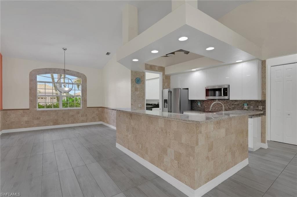 8596 Southwind Bay CIR-9