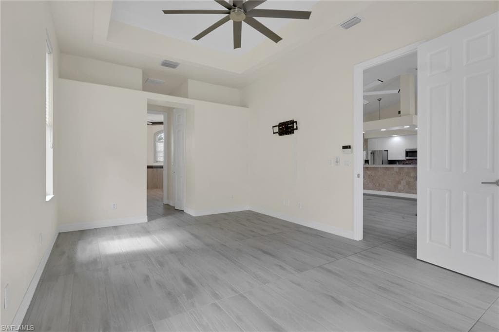 8596 Southwind Bay CIR-18