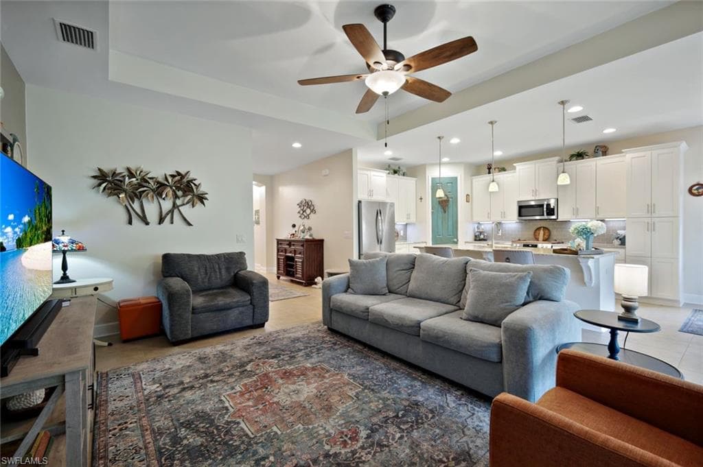 8554 Banyan Bay BLVD-7