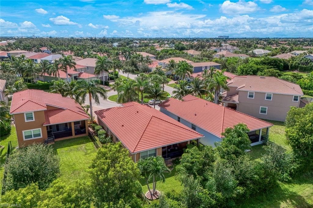 8554 Banyan Bay BLVD-32