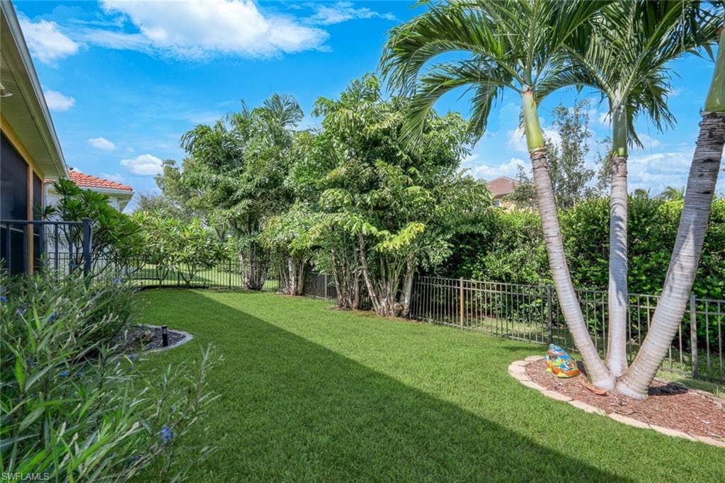 8554 Banyan Bay BLVD-30