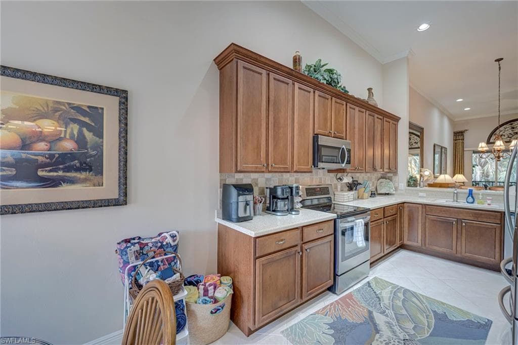 12040 Matera LN 202-12