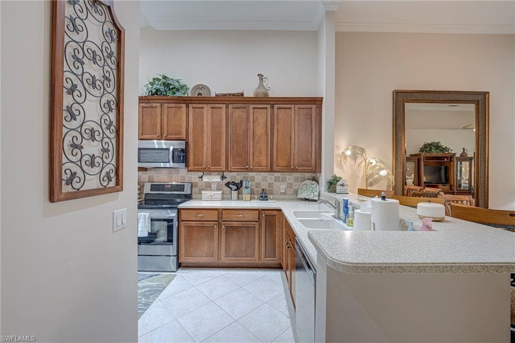 12040 Matera LN 202-9