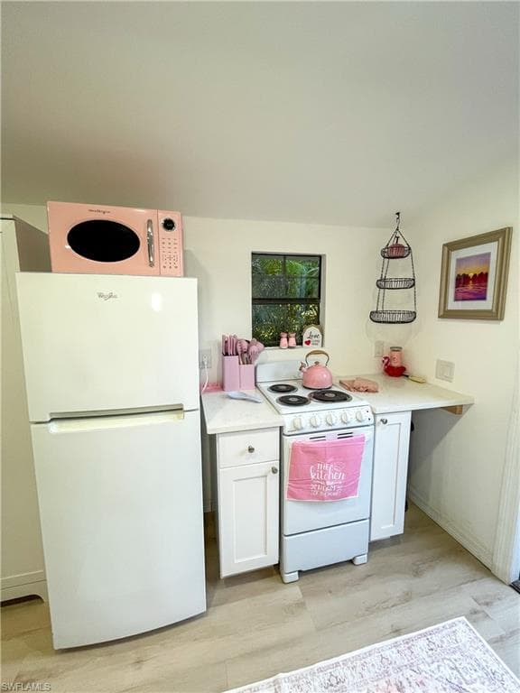 1612 Coronado RD-34