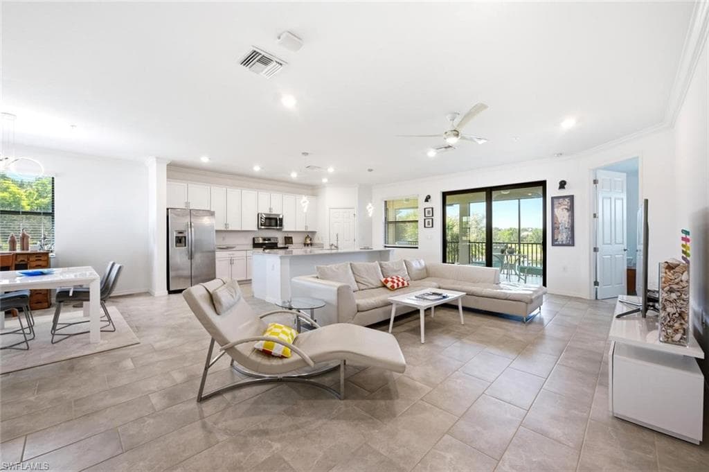 2352 Anguilla DR 201-5