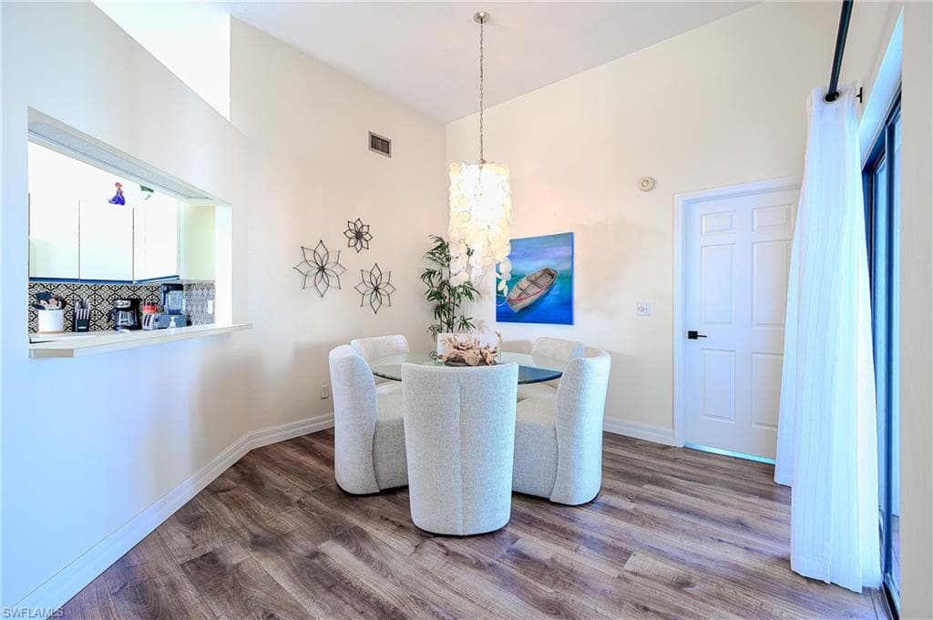 586 Beachwalk CIR O-305-13