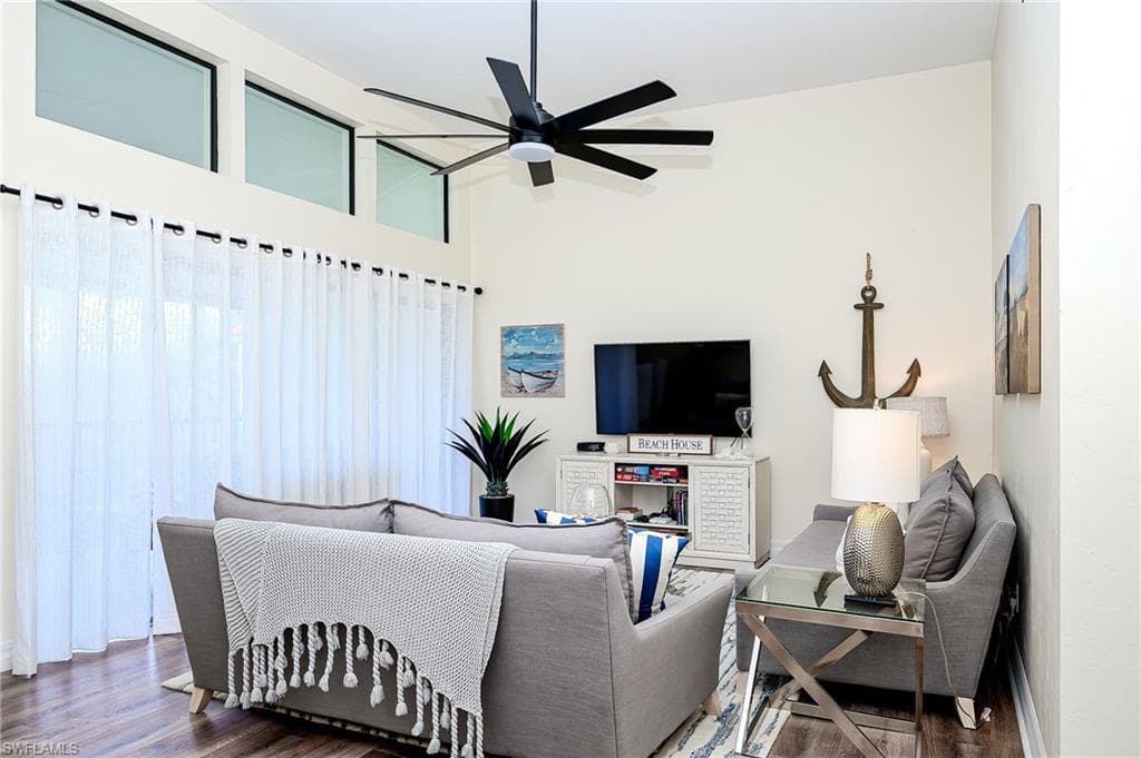 586 Beachwalk CIR O-305-7