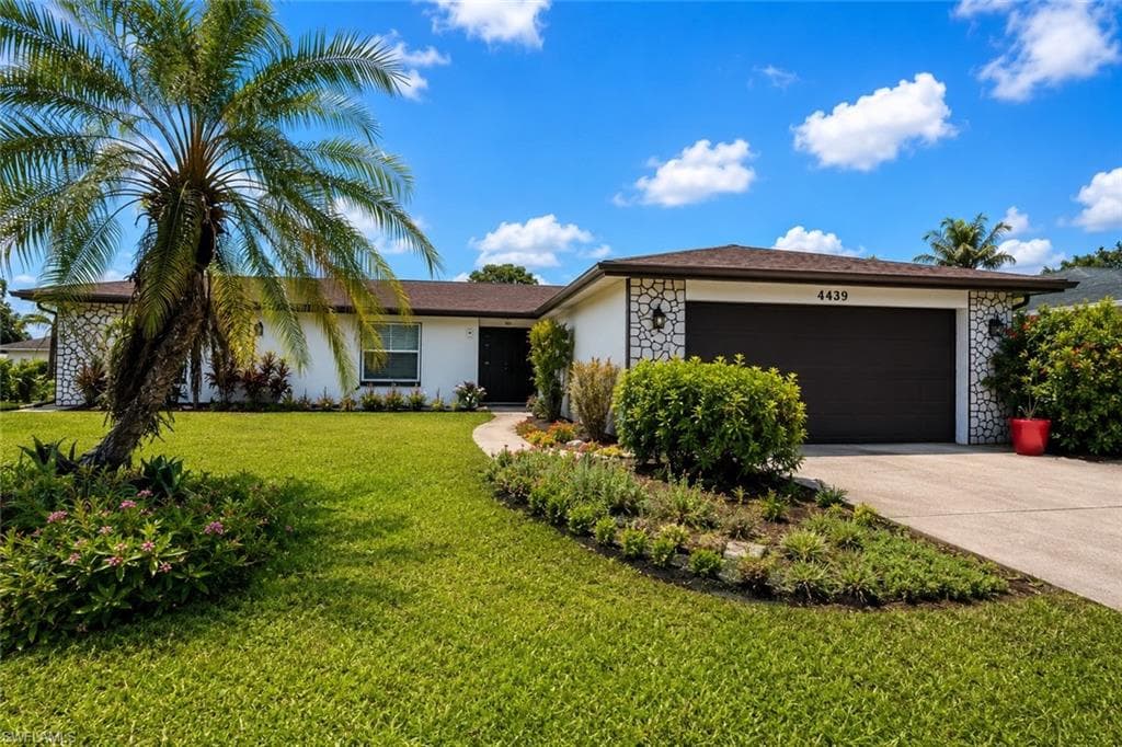 4439 Parrot AVE-1
