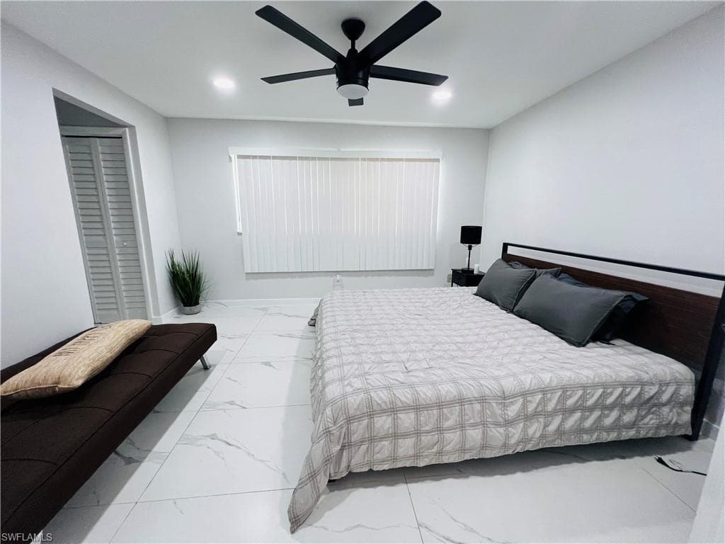 4439 Parrot AVE-11
