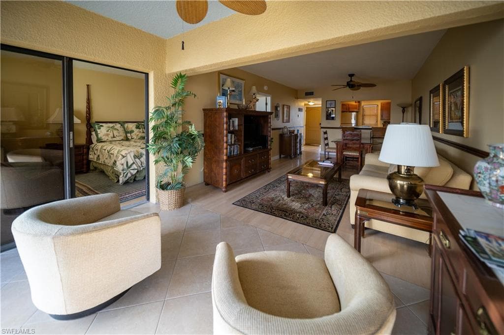 807 River Point DR 304D-8