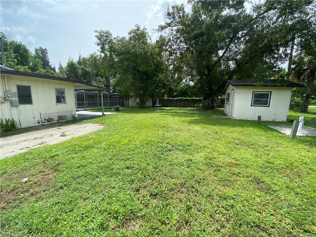 7906 Suncoast DR-26
