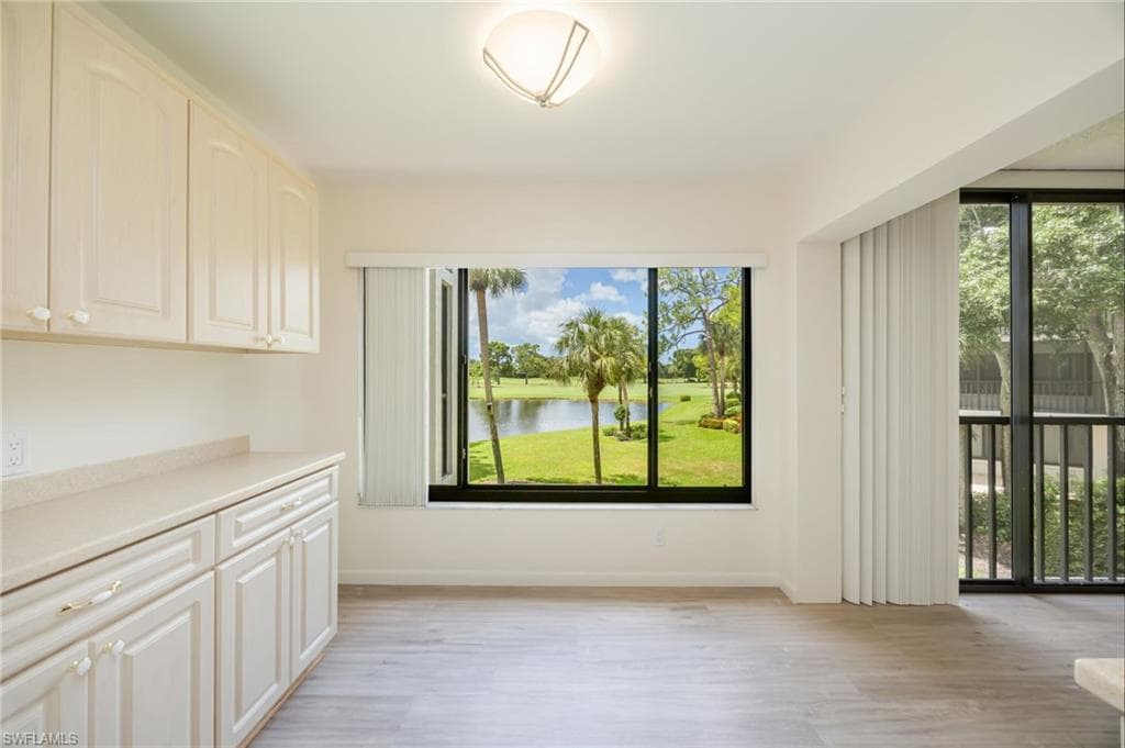 425 Wildwood LN-6