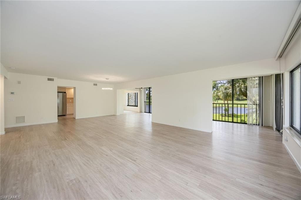 425 Wildwood LN-3
