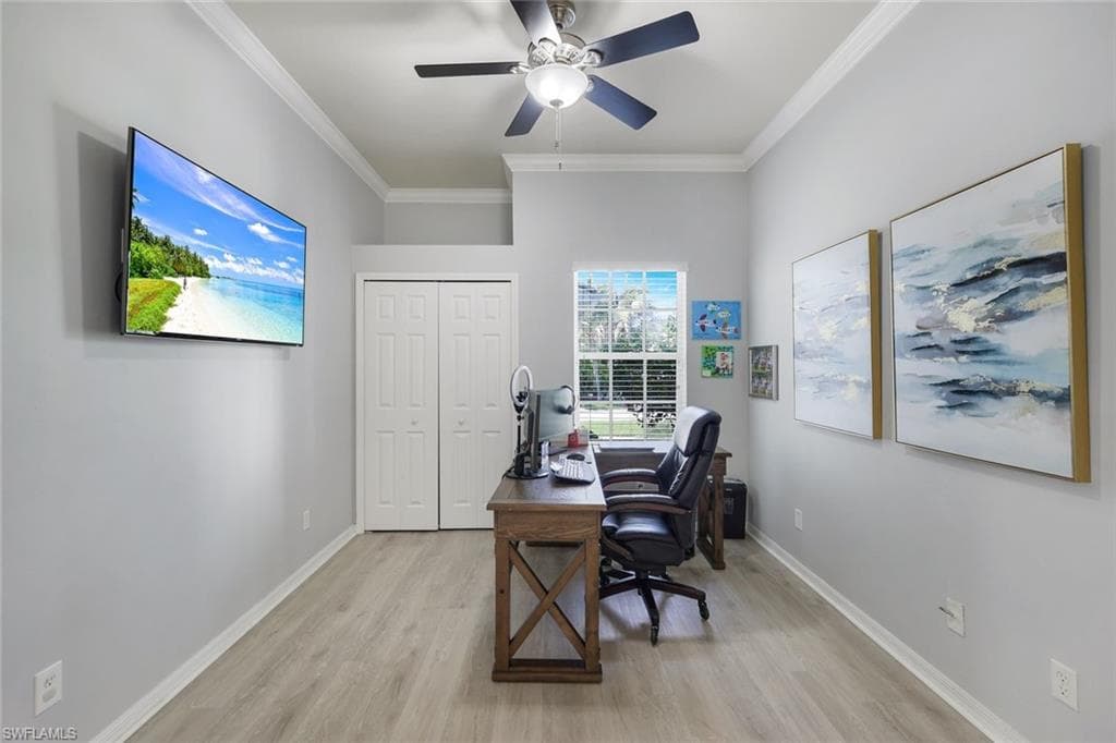 8748 Lake CIR-27