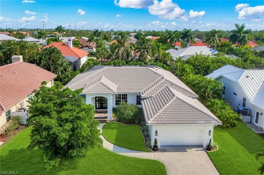 8748 Lake CIR-3