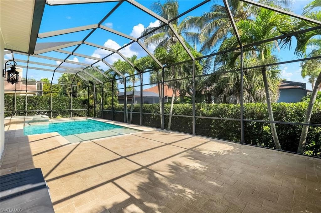 8748 Lake CIR-36