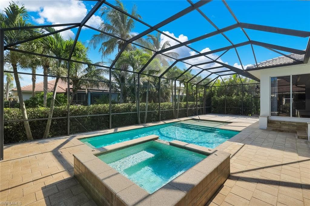 8748 Lake CIR-32