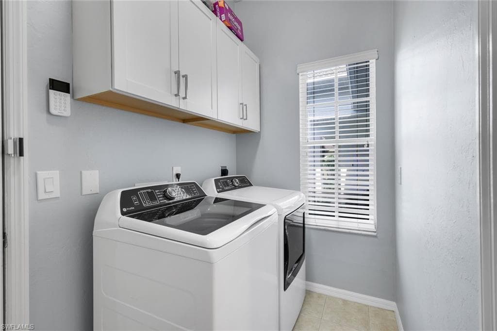 8748 Lake CIR-28