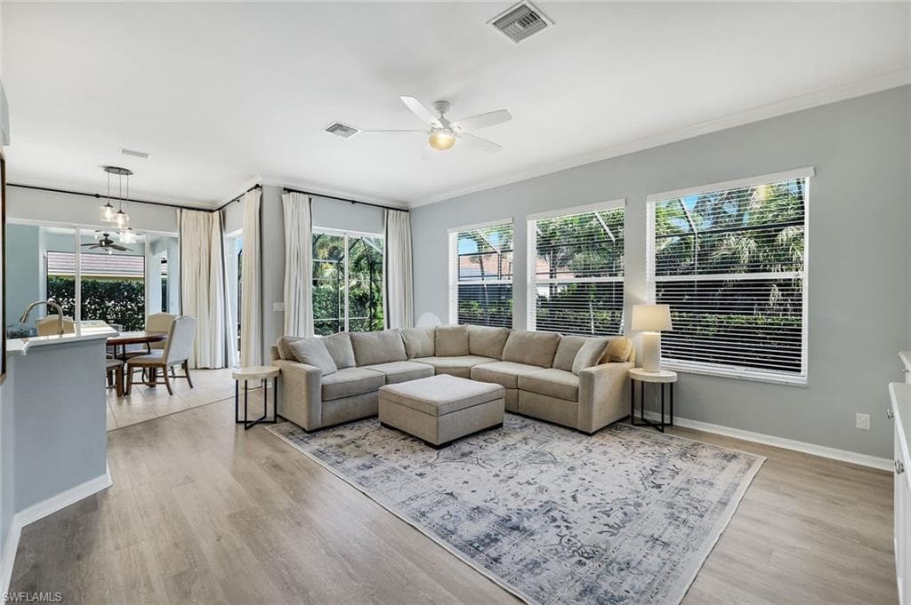 8748 Lake CIR-18