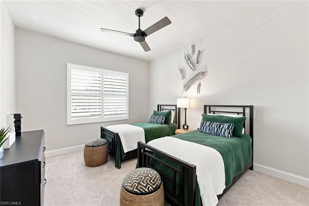 2935 Coco Lakes DR-30