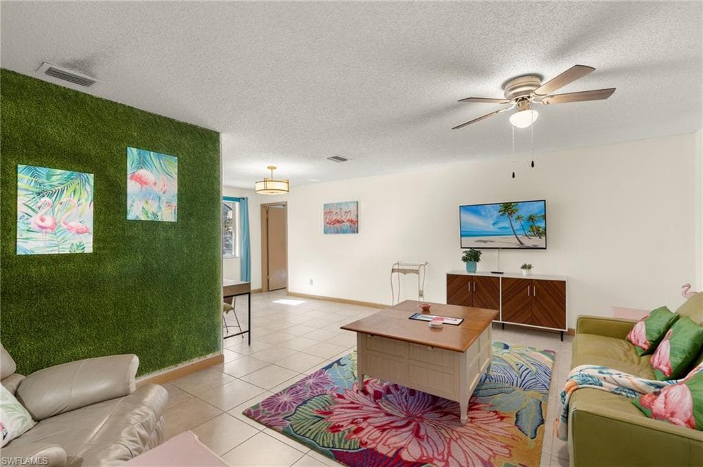 4380 Saint Clair AVE W-5