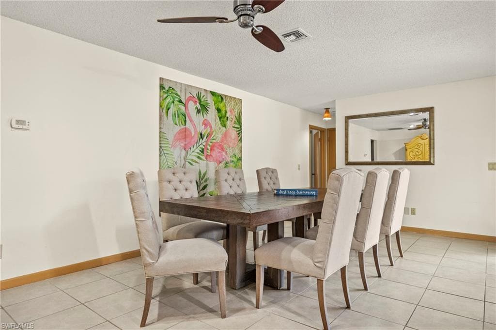 4380 Saint Clair AVE W-10