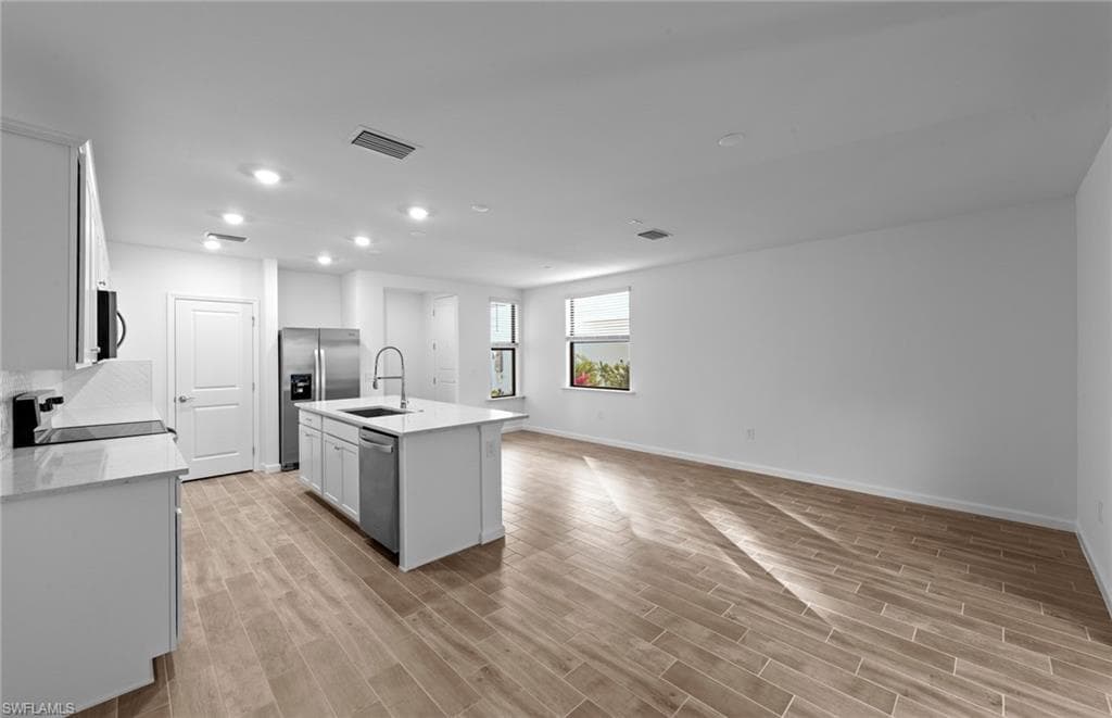 27832 Solis Grande DR-16