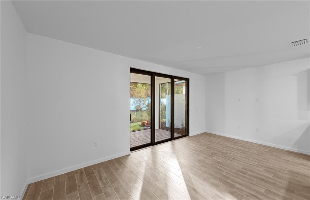 27832 Solis Grande DR-18