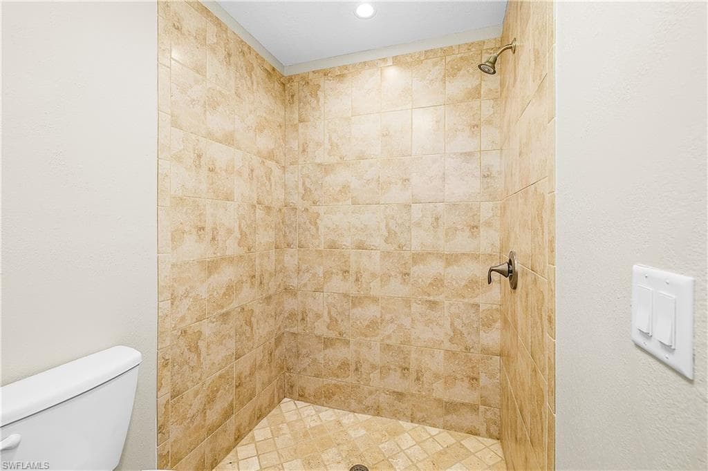 11463 Oakland DR-20