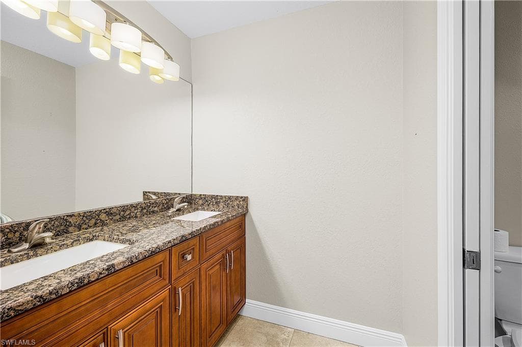 11463 Oakland DR-19