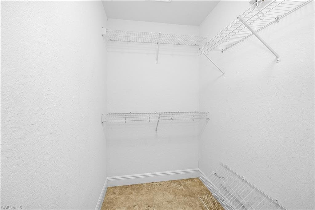 11463 Oakland DR-21
