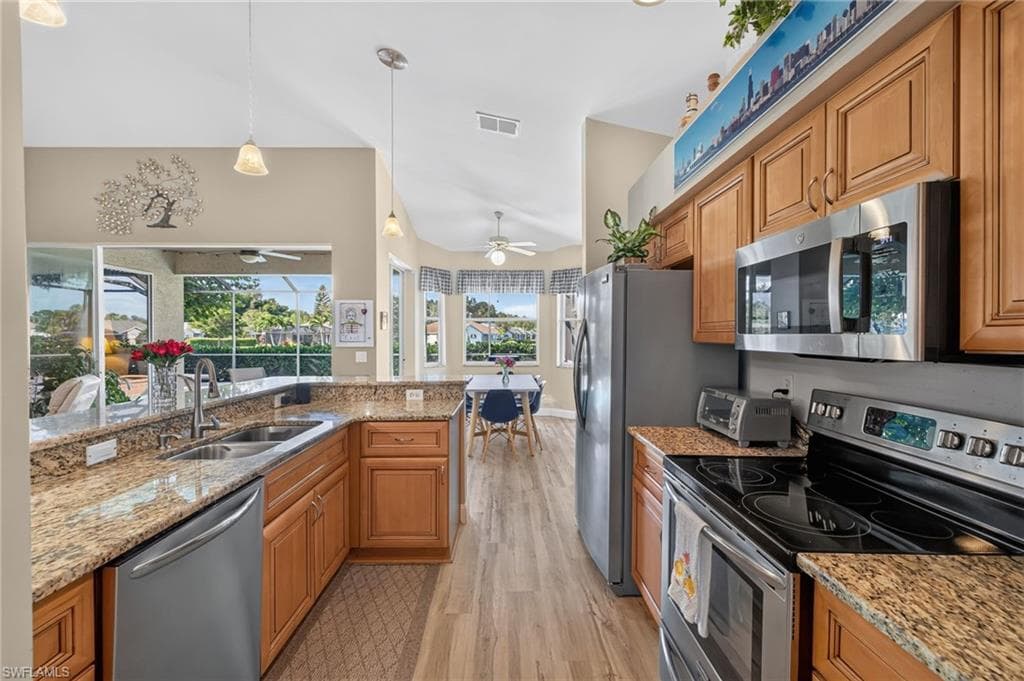 20940 Persimmon PL-9