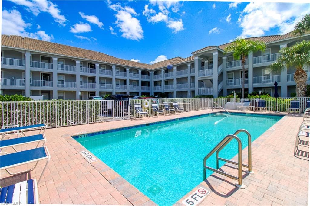 519 Roma CT 3-305-3