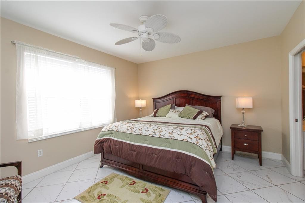 519 Roma CT 3-305-32