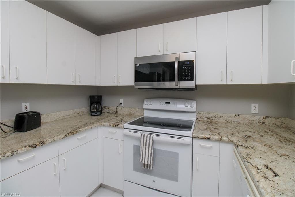 519 Roma CT 3-305-24
