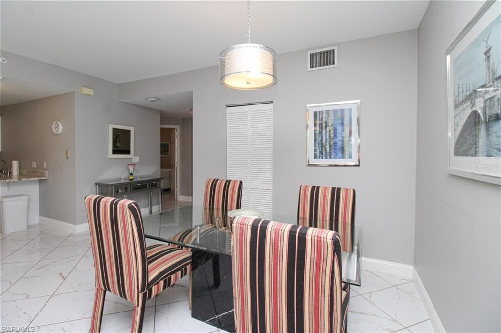519 Roma CT 3-305-30