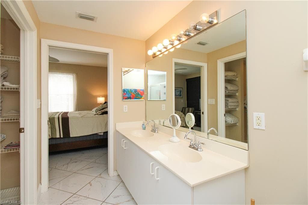 519 Roma CT 3-305-37