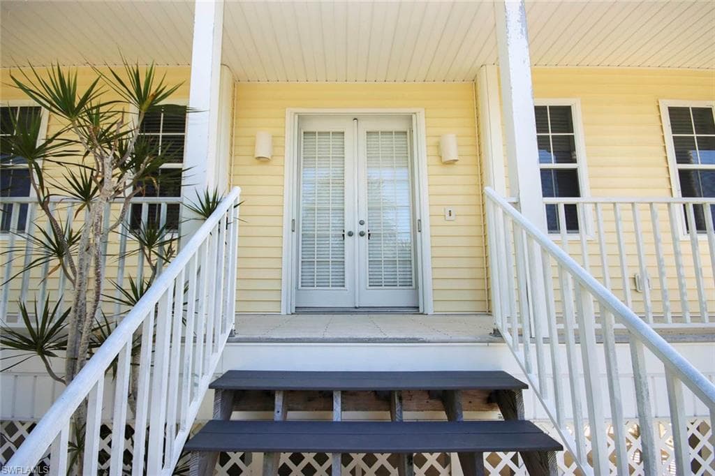 580 Sea Oats DR-6