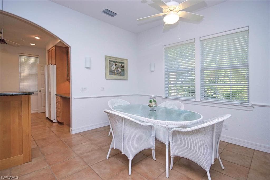 580 Sea Oats DR-15