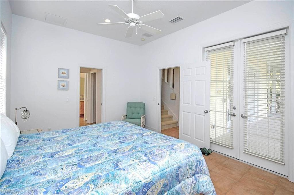 580 Sea Oats DR-19