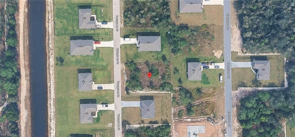 847 Youngreen DR-7