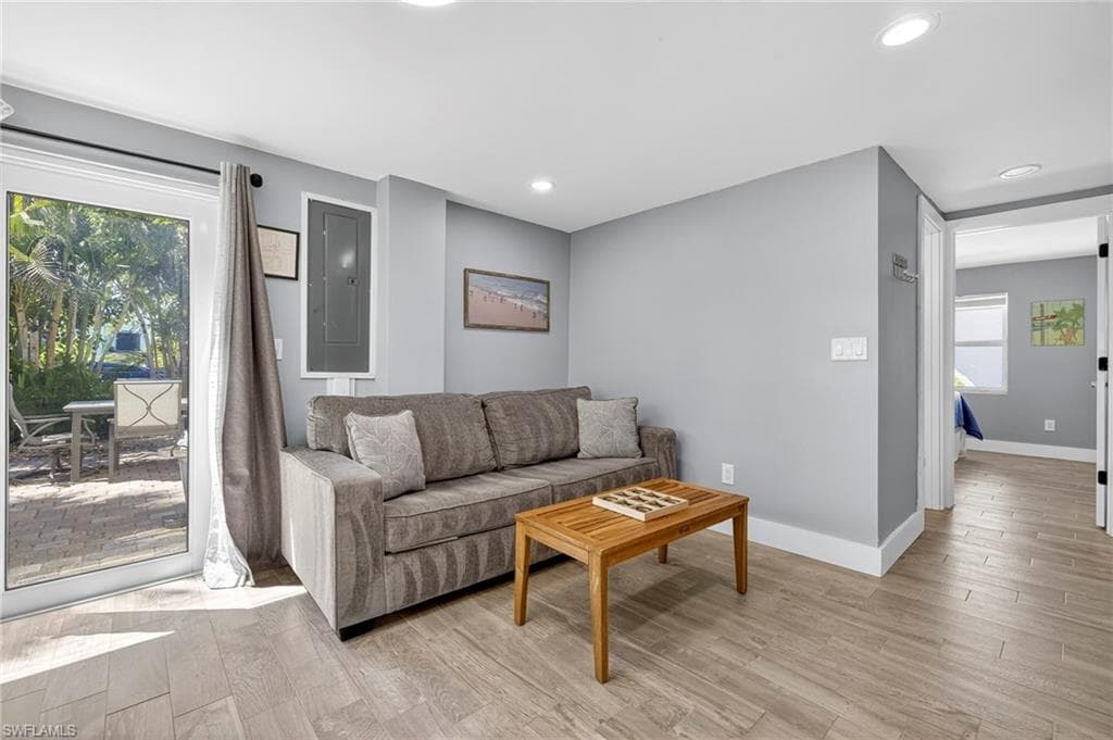 235 Mango ST 235,237-28