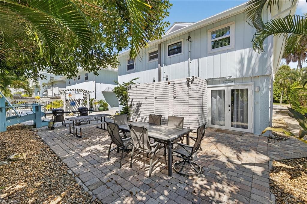 235 Mango ST 235,237-4
